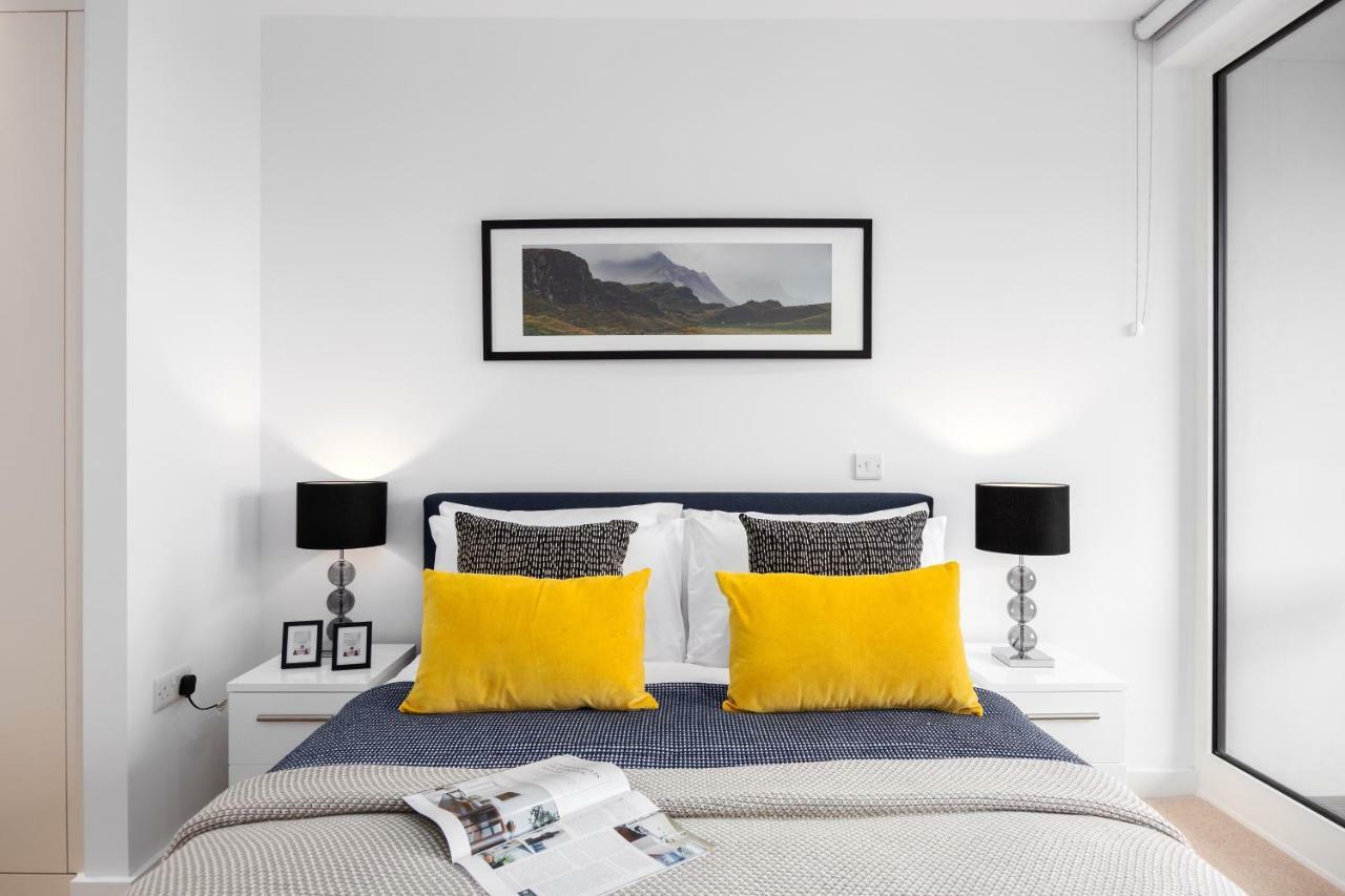 Two Bedroom Serviced Apartment With Balcony In Weymouth Building, Deacon Street Londra Exterior foto