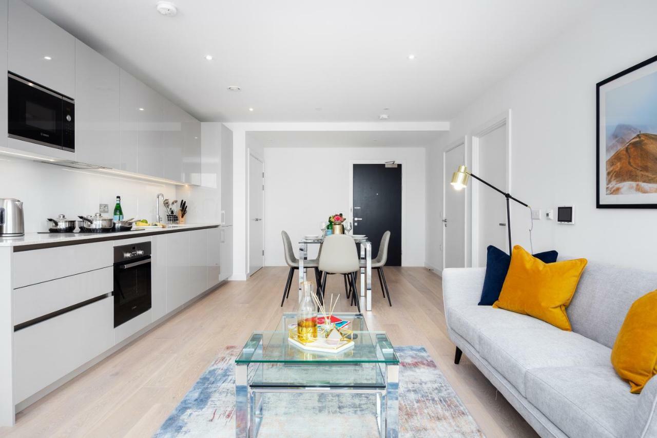Two Bedroom Serviced Apartment With Balcony In Weymouth Building, Deacon Street Londra Exterior foto