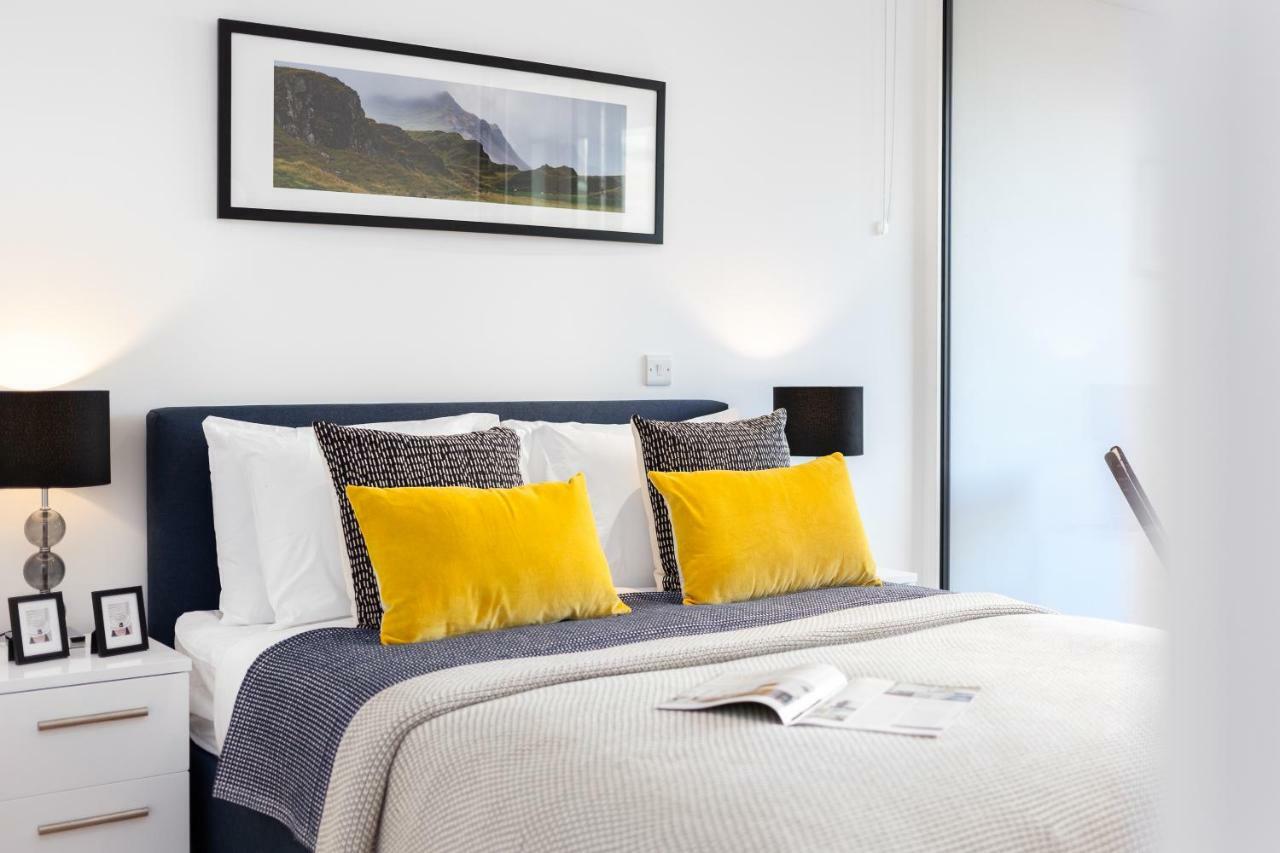 Two Bedroom Serviced Apartment With Balcony In Weymouth Building, Deacon Street Londra Exterior foto